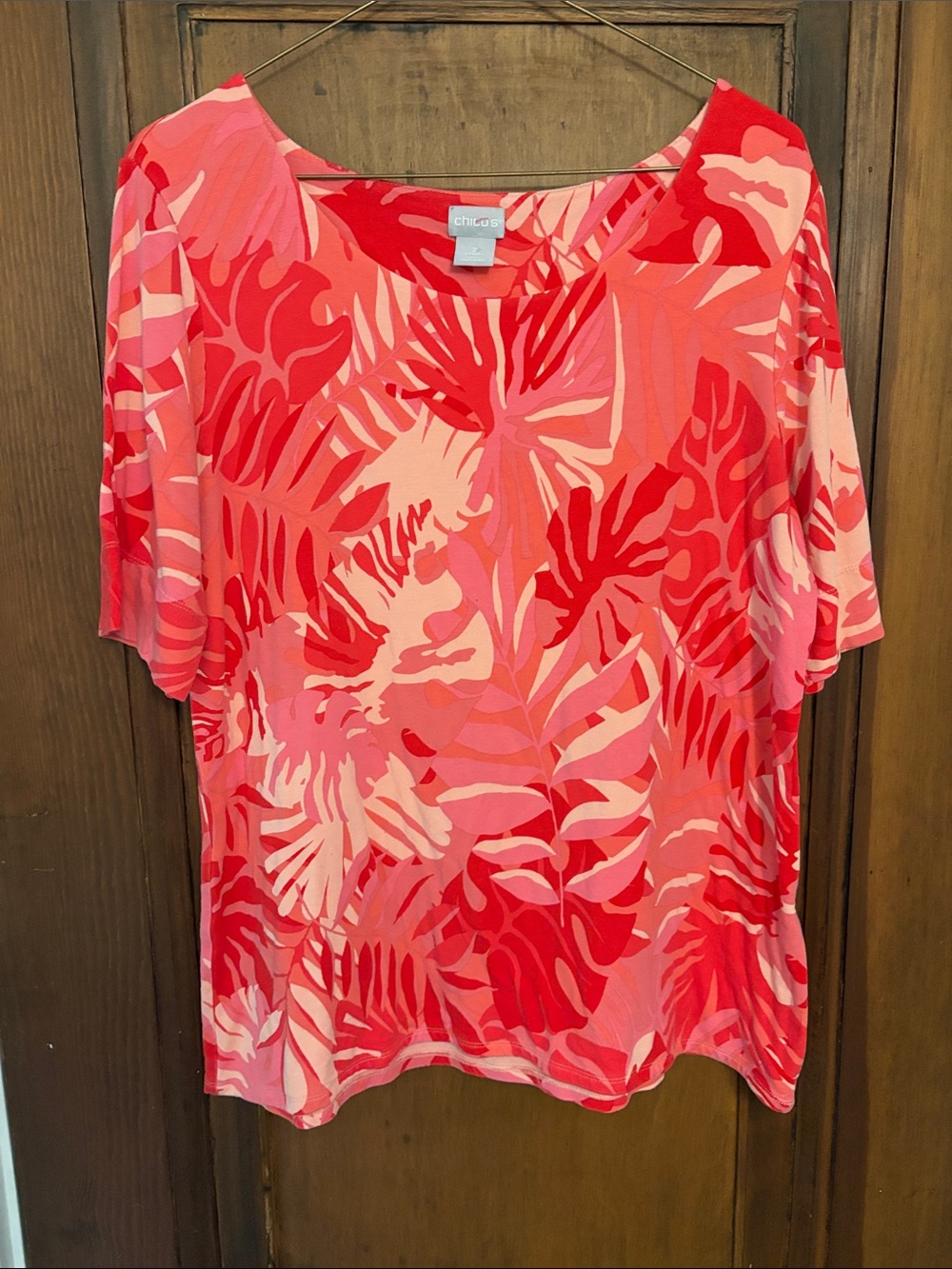 Chico's Coral, Pink & Red Tropical Flutter Sleeve Tee